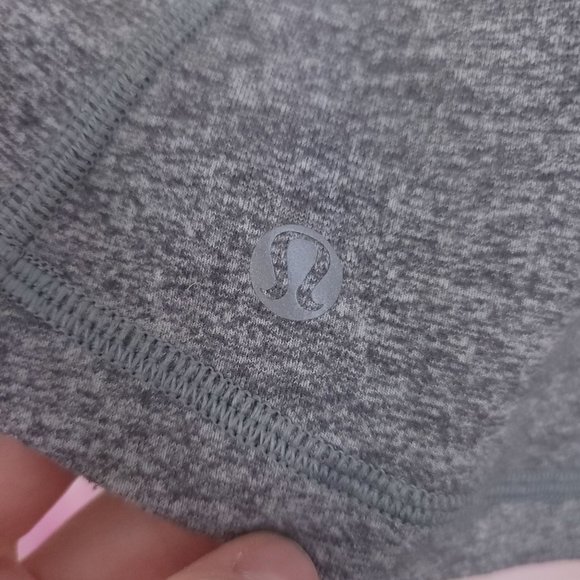Lululemon Just Breathe Tank Top Grey Sports Athletic Bra Size 4 Small - Picture 5 of 5